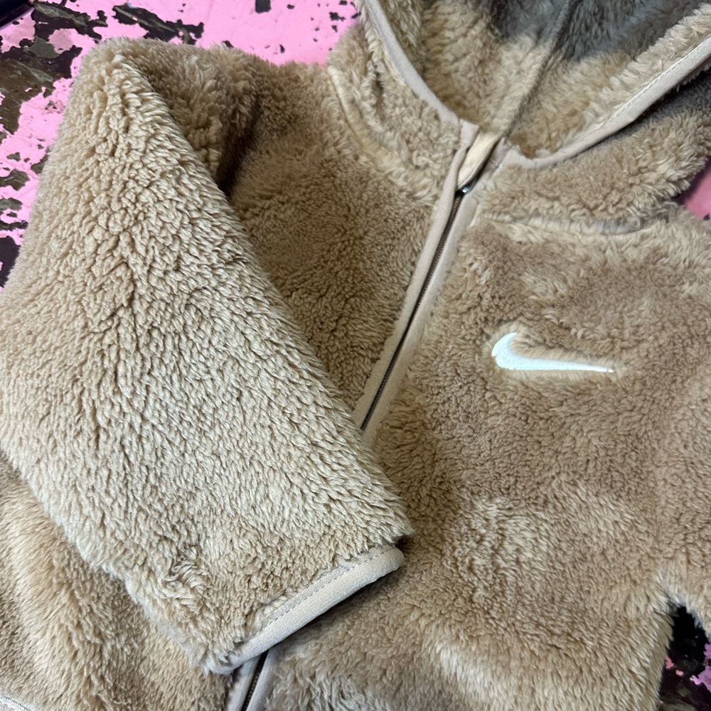NIKE infant brown fuzzy teddy bear coat sz 12 mo - NWT - Picture 5 of 7